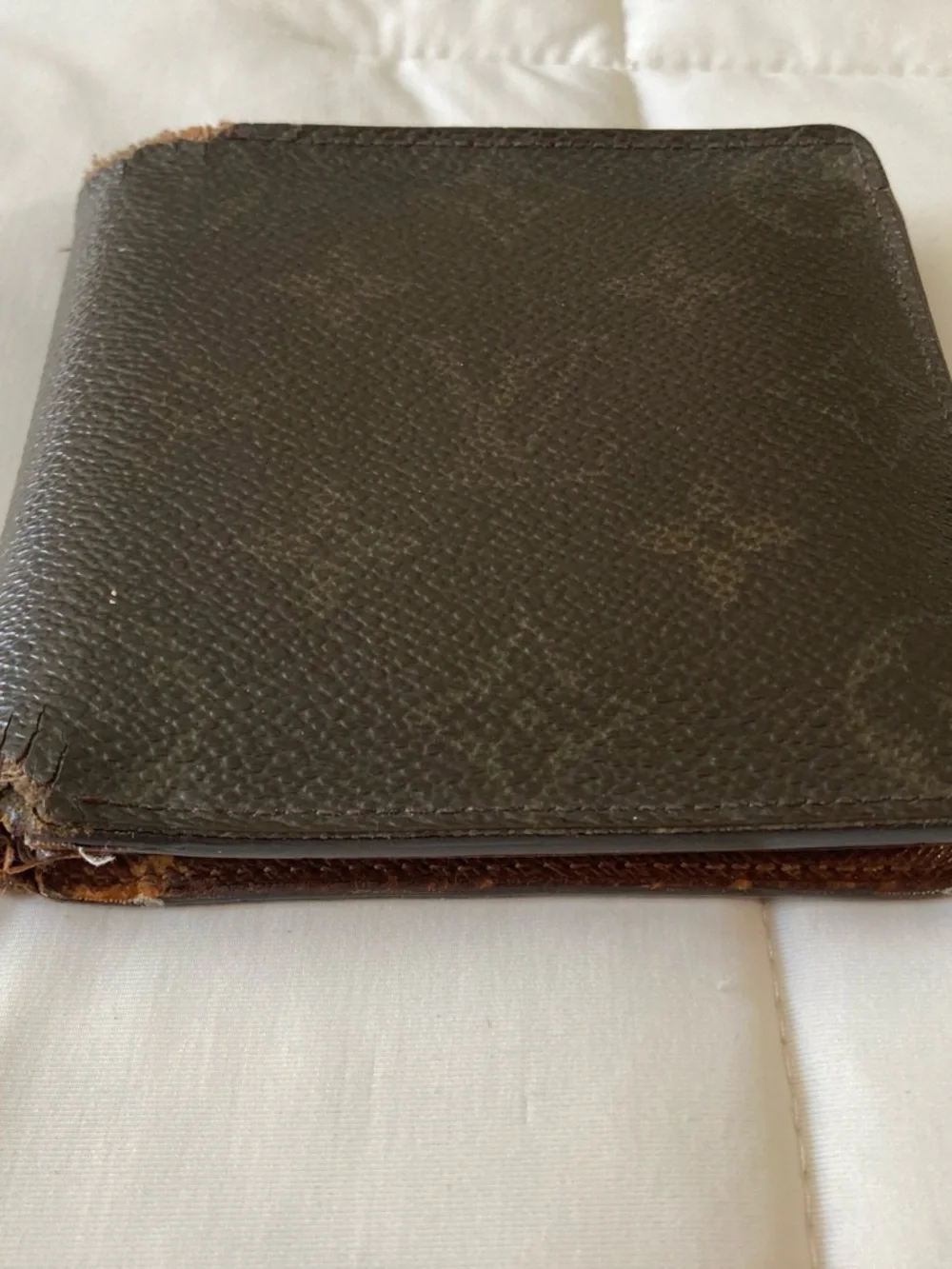 Louie Wallet